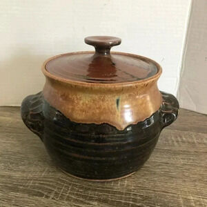 HOST PICK!  Vtg Hand Made Pottery Piece